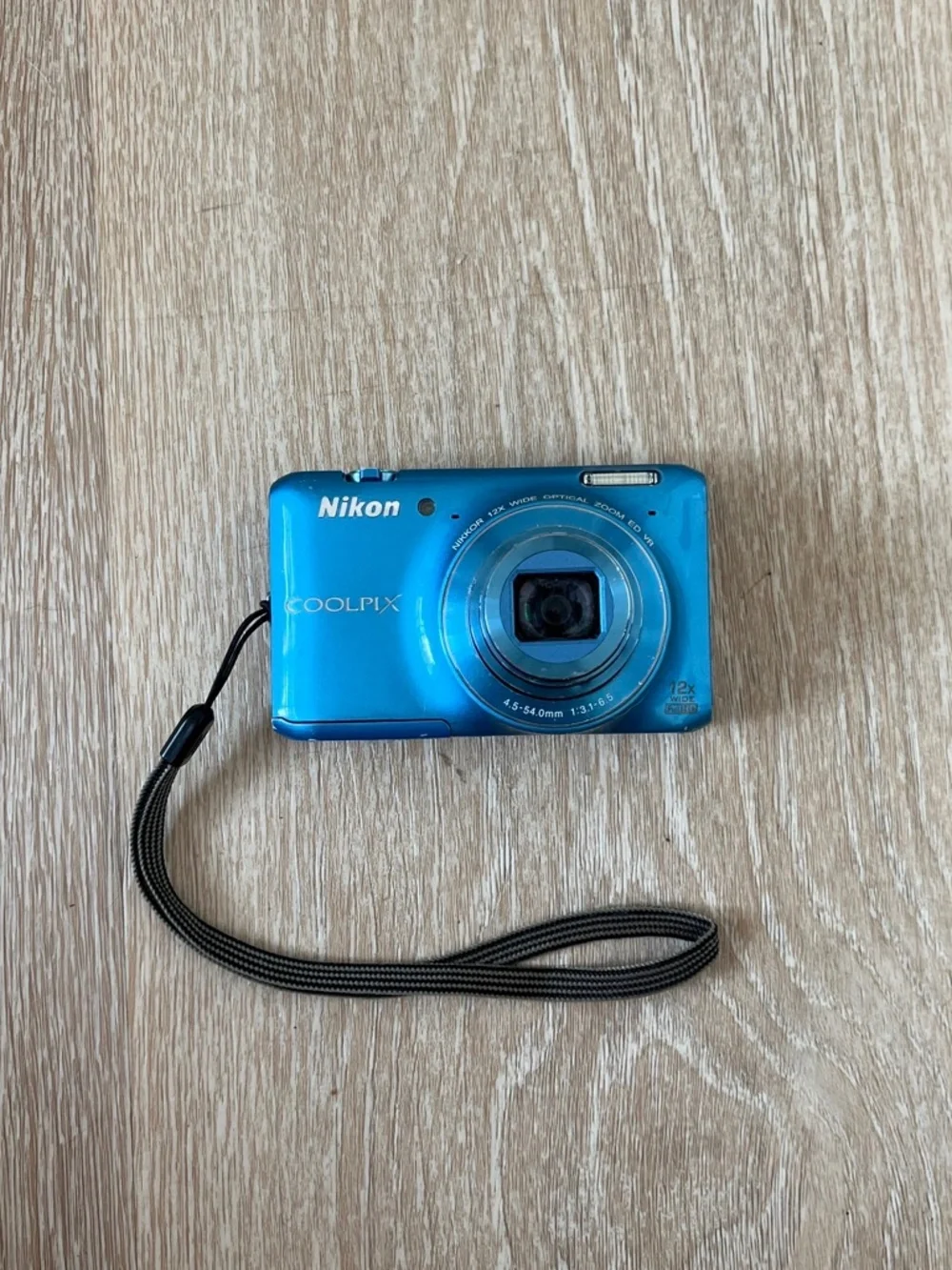 Nikon Coolpix S6400 digital camera in blue